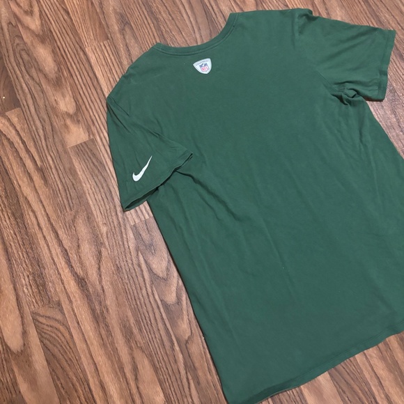 The Nike Tee * Athletic Cut NFL Equipment Training Short Sleeve Tee * GB Packers - Picture 5 of 10
